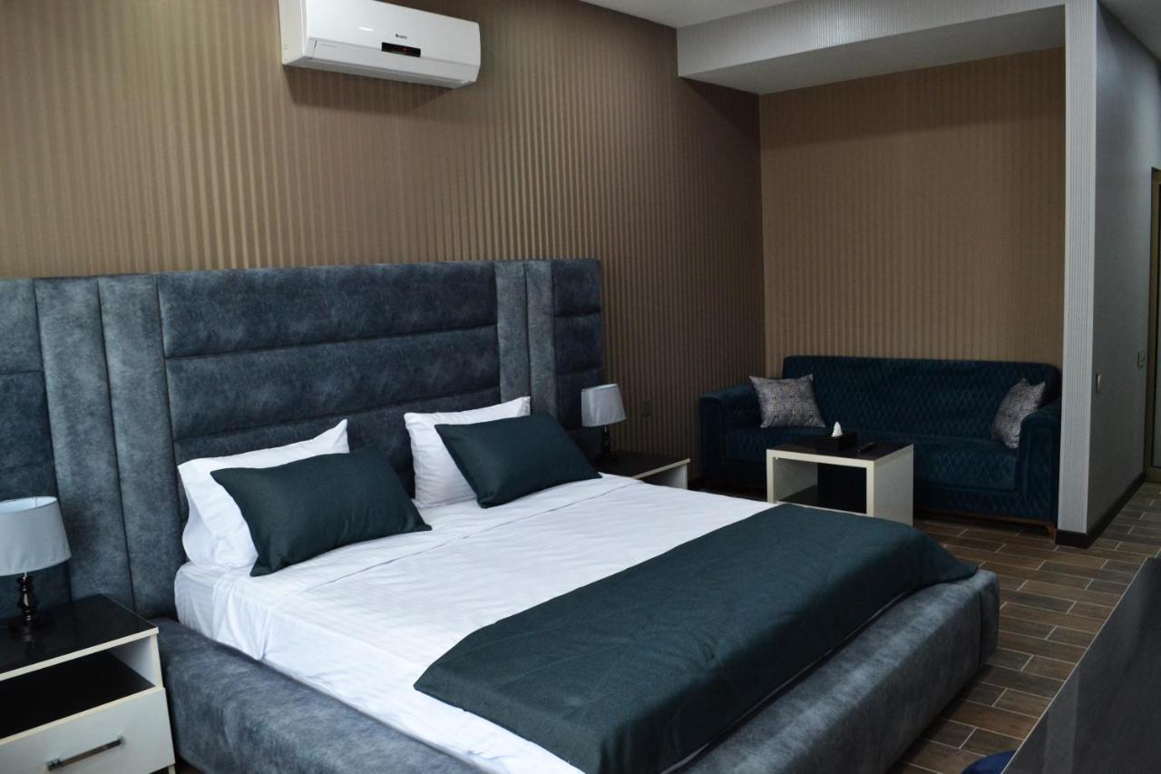 Supreme Hotel
